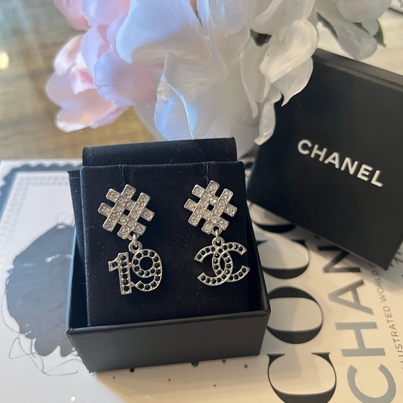 CHANEL Hashtag 19 and CC Crystal Drop Earrings - Picture 1 of 8